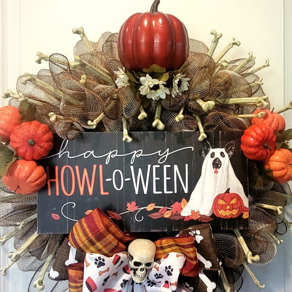 Halloween Dog Wreath Game of Bones Howl-o-ween